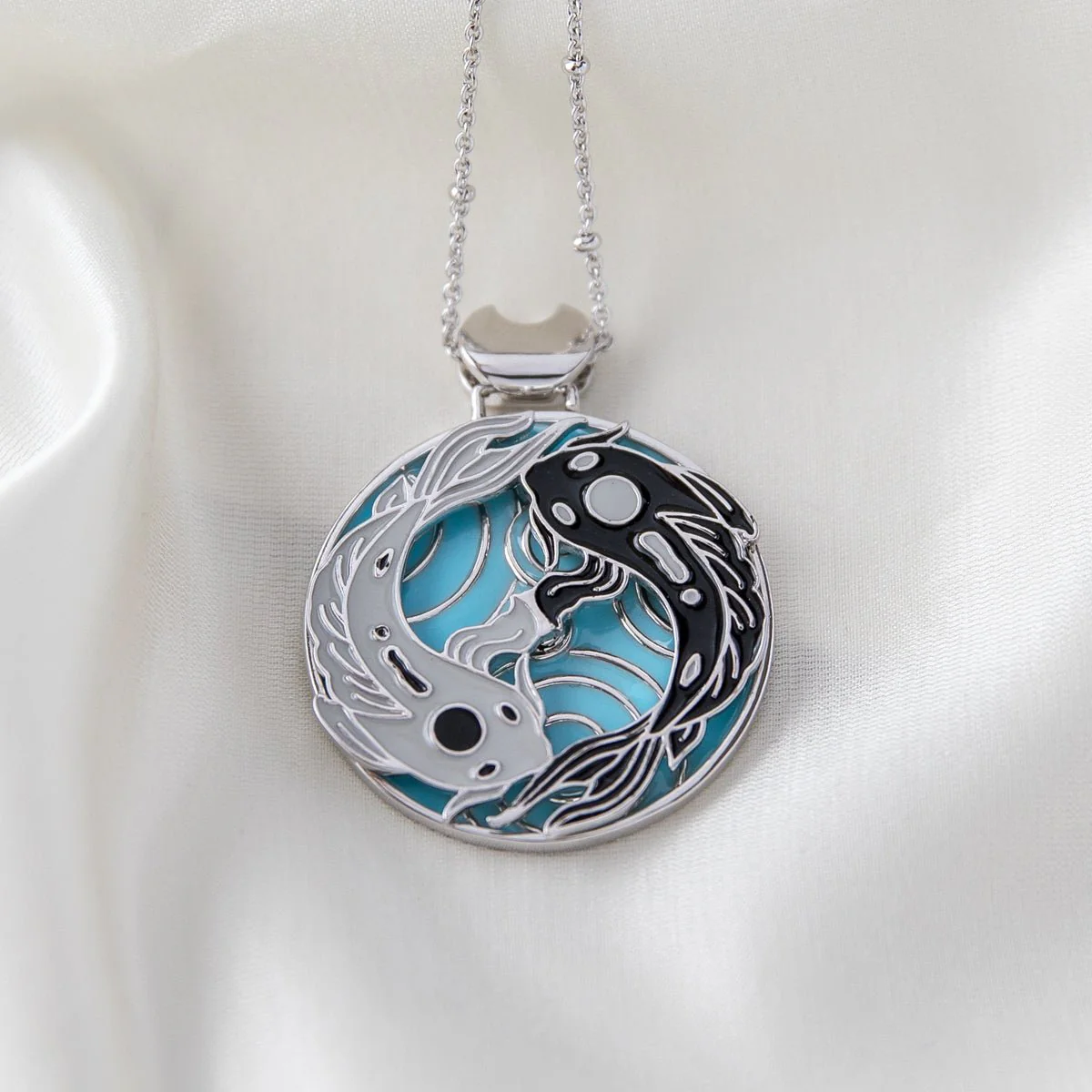 Avatar: The Last Airbender Spirit Oasis Tui and La Necklace - Image 4