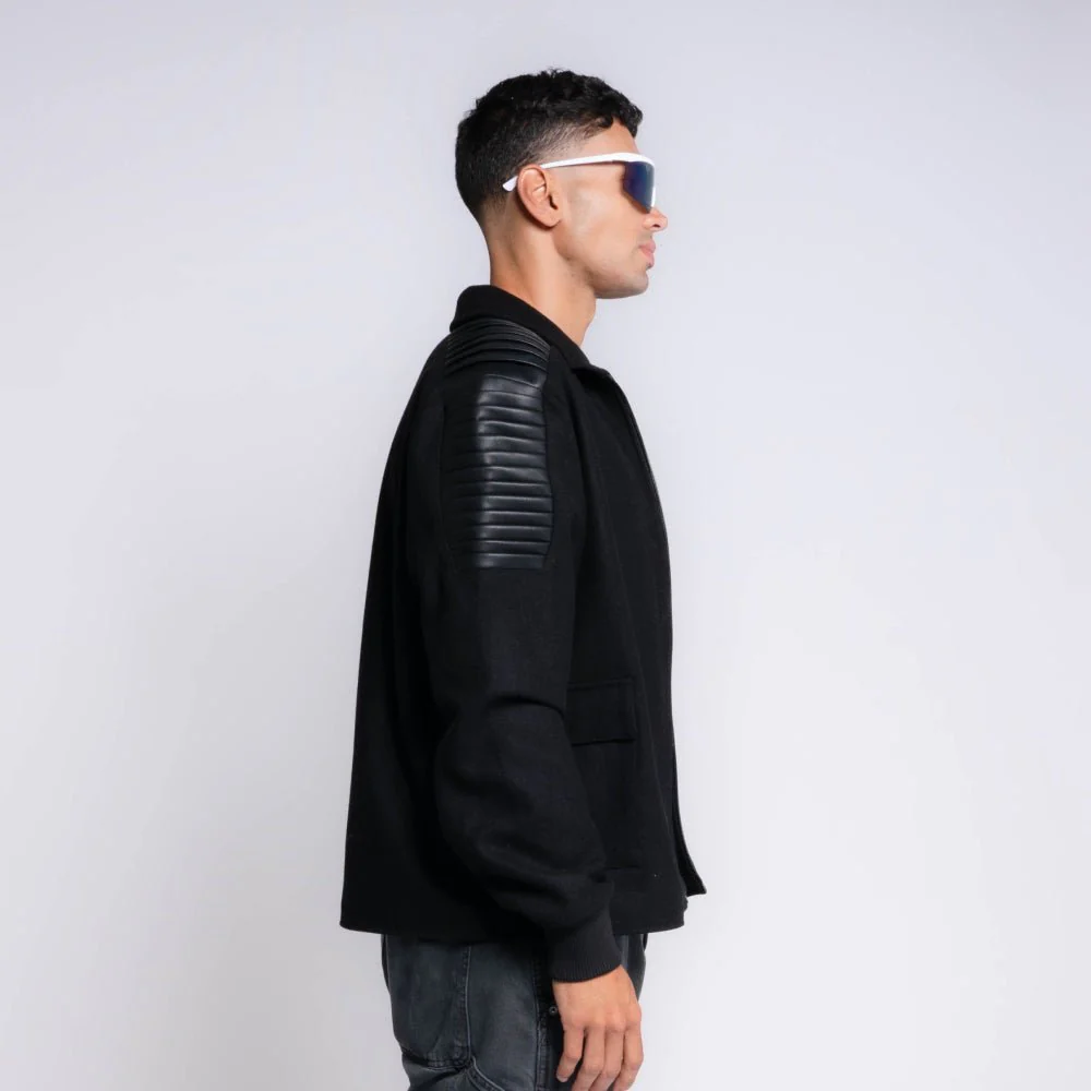 Star Trek: Picard As Seen On Jacket - Image 10