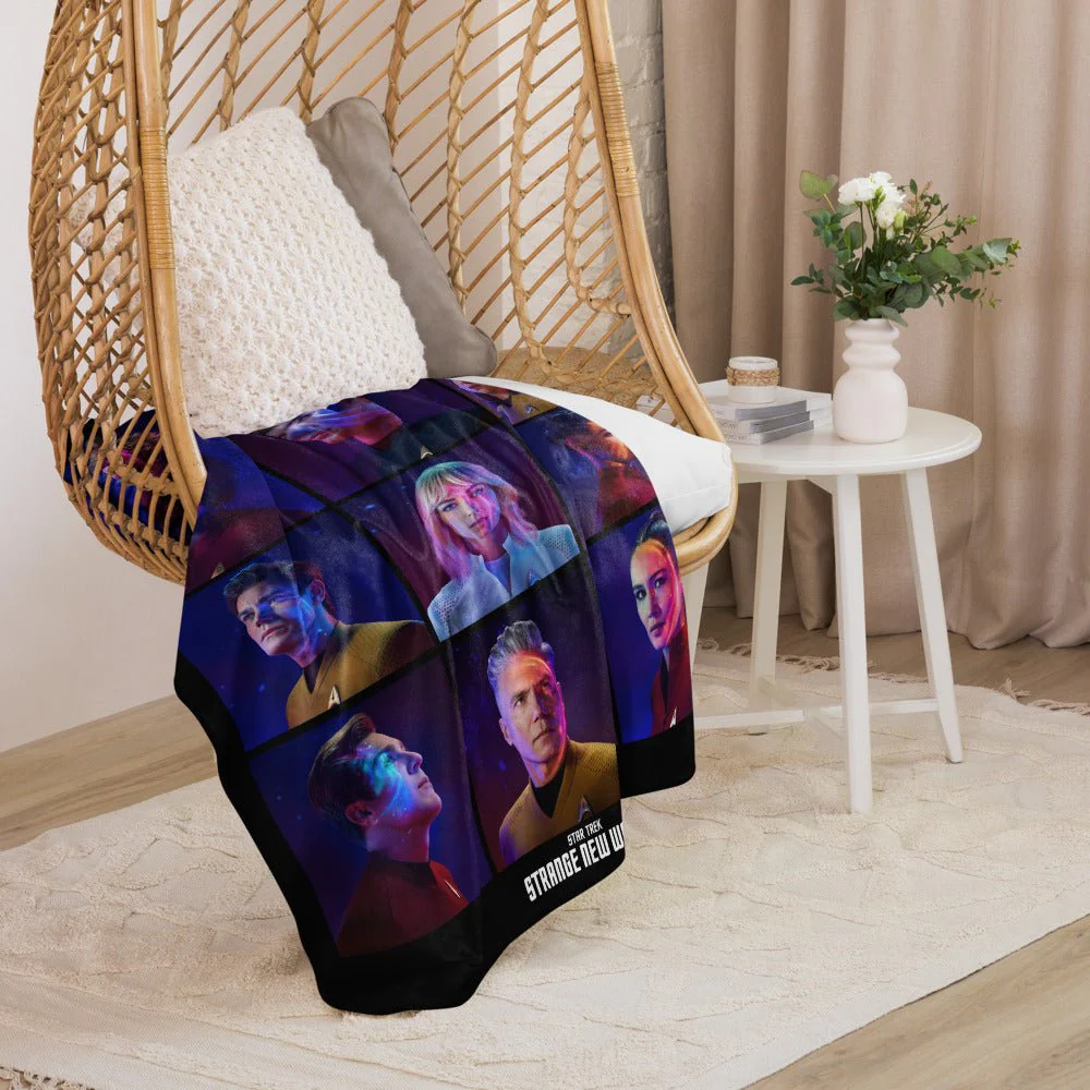 Star Trek: Strange New Worlds Season 3 Premium Sherpa Blanket - Image 20