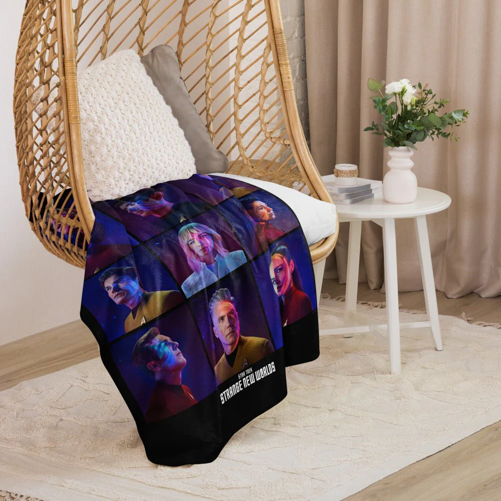 Star Trek: Strange New Worlds Season 3 Premium Sherpa Blanket - Image 6