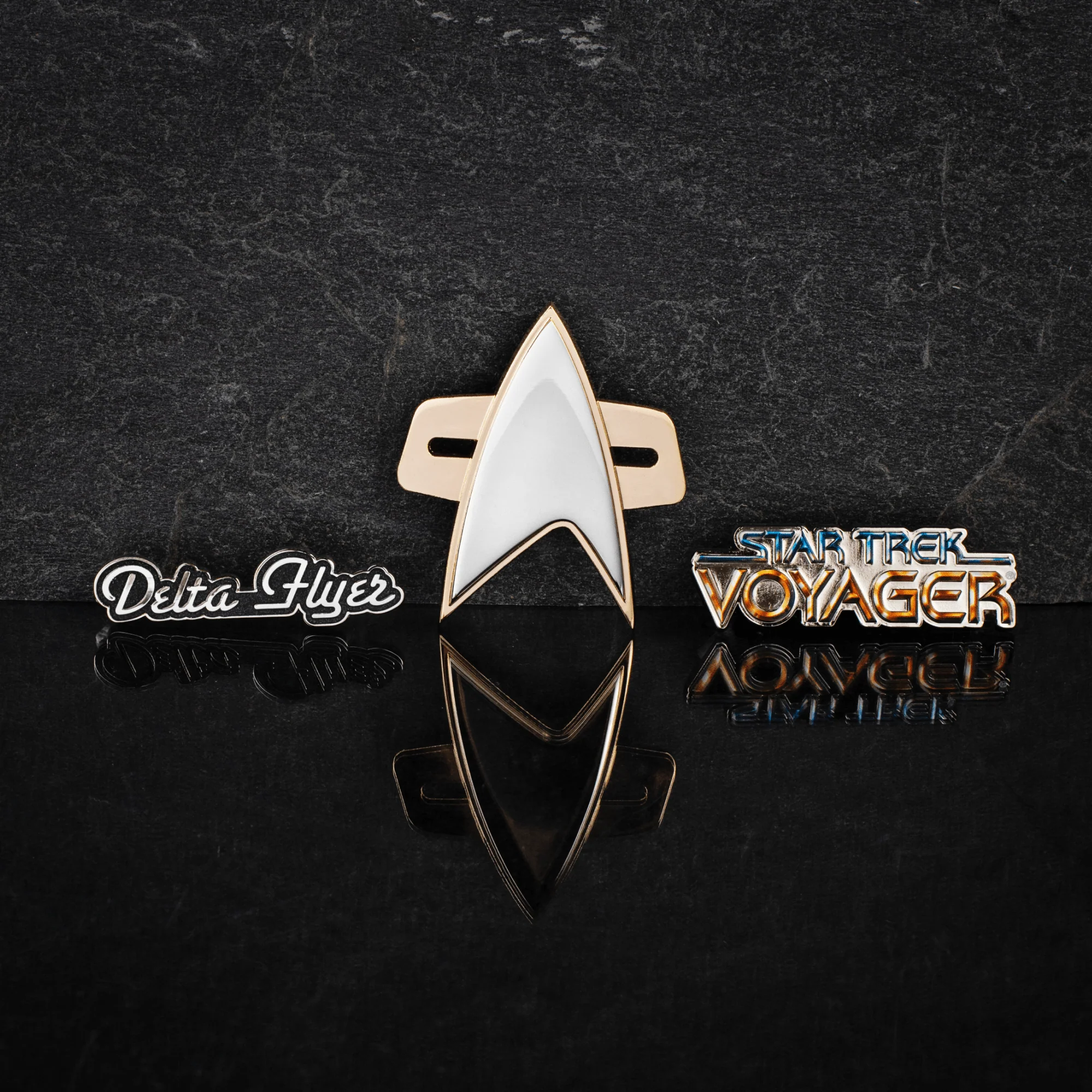 Star Trek: Voyager Limited Edition 3 Pin Set - Image 8