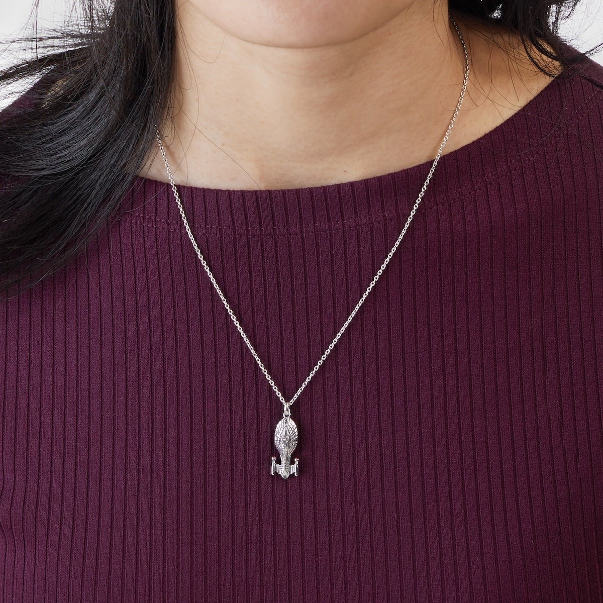 Star Trek x RockLove USS Voyager Starship Necklace - Image 4