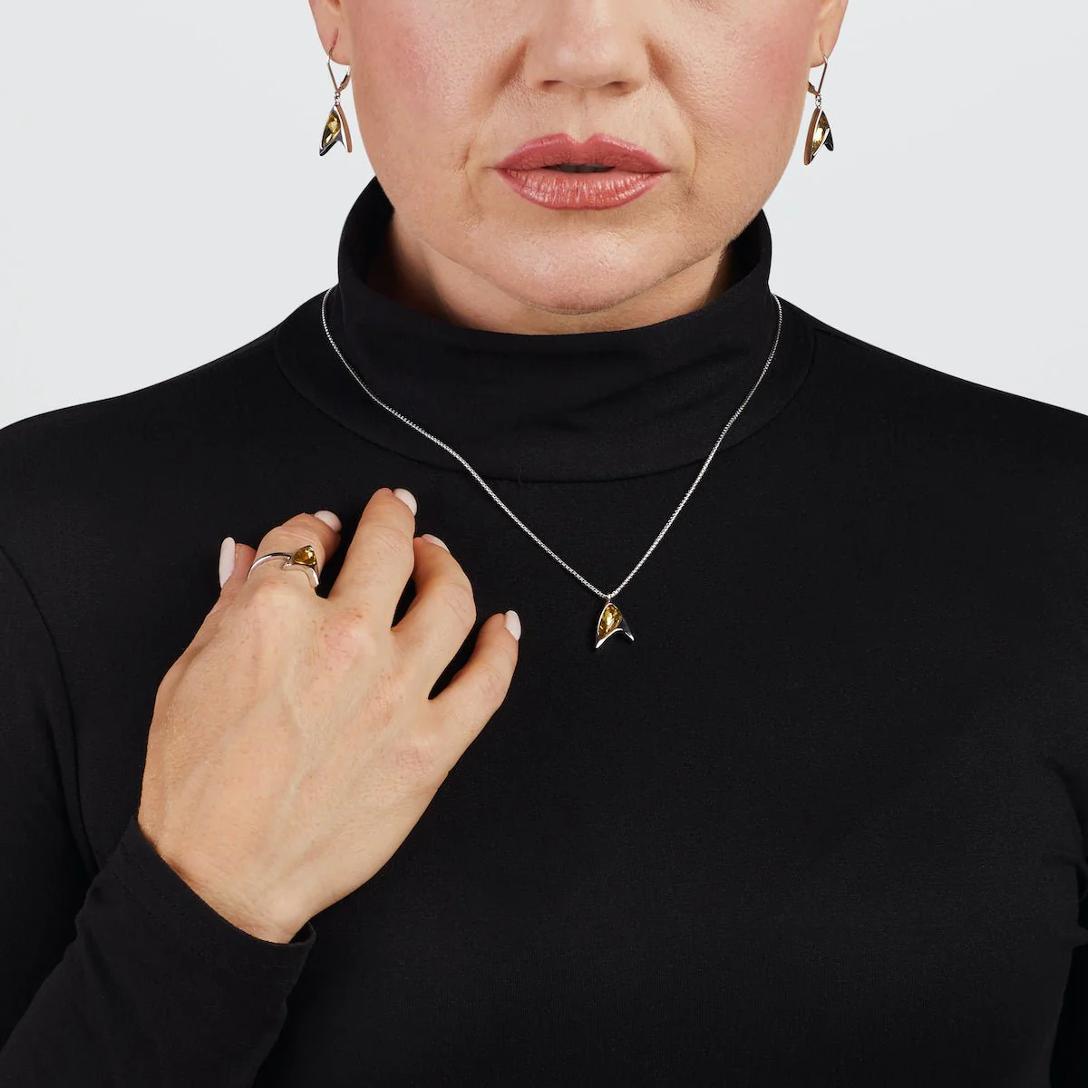 Star Trek x RockLove Yellow Crystal Delta Ring - Image 3