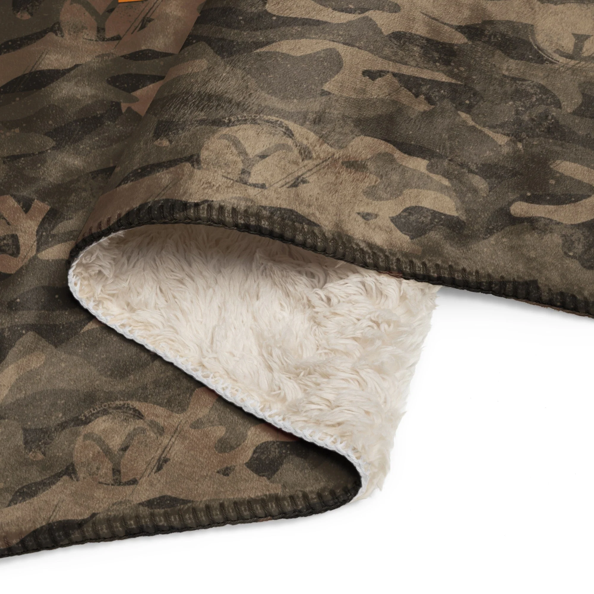Yellowstone Camo Sherpa Blanket - Image 5