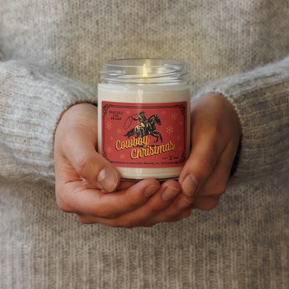 Yellowstone Christmas Warmth Scented Candle - Image 2
